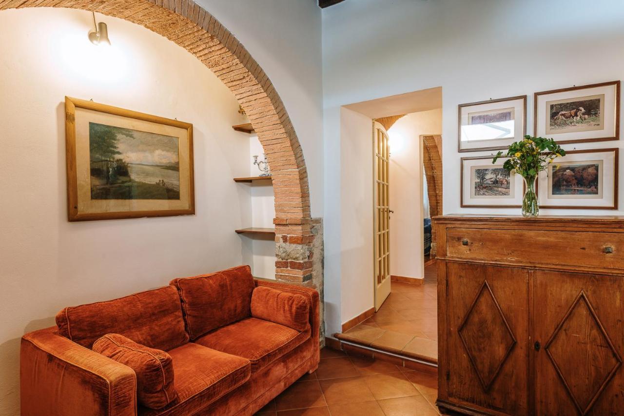 Borgo Villa A Sesta San Gusme Exteriér fotografie