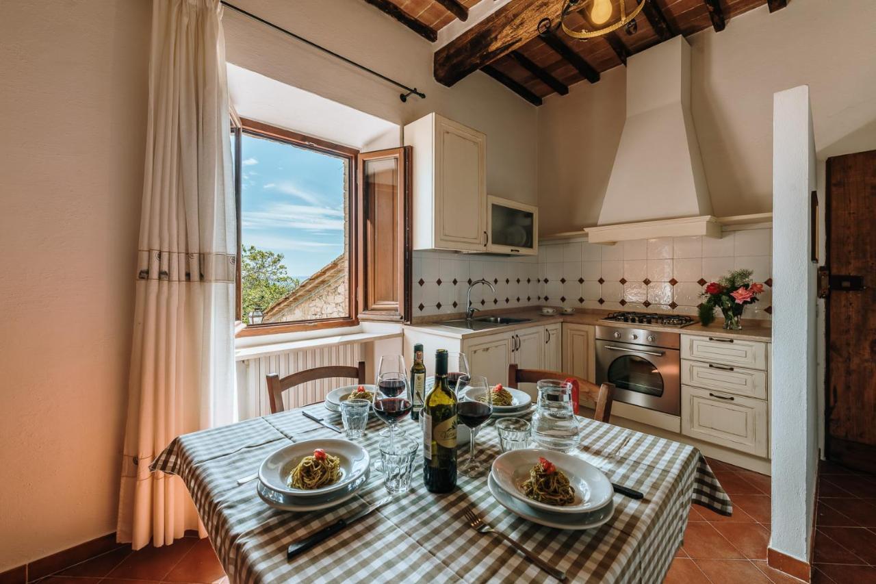 Borgo Villa A Sesta San Gusme Exteriér fotografie