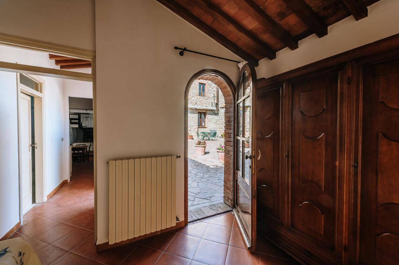Borgo Villa A Sesta San Gusme Exteriér fotografie