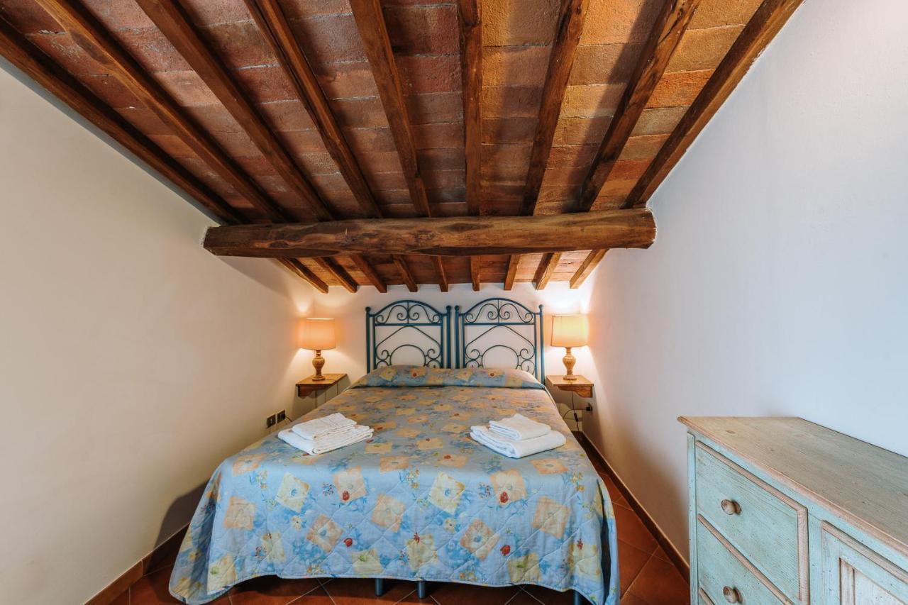 Borgo Villa A Sesta San Gusme Exteriér fotografie